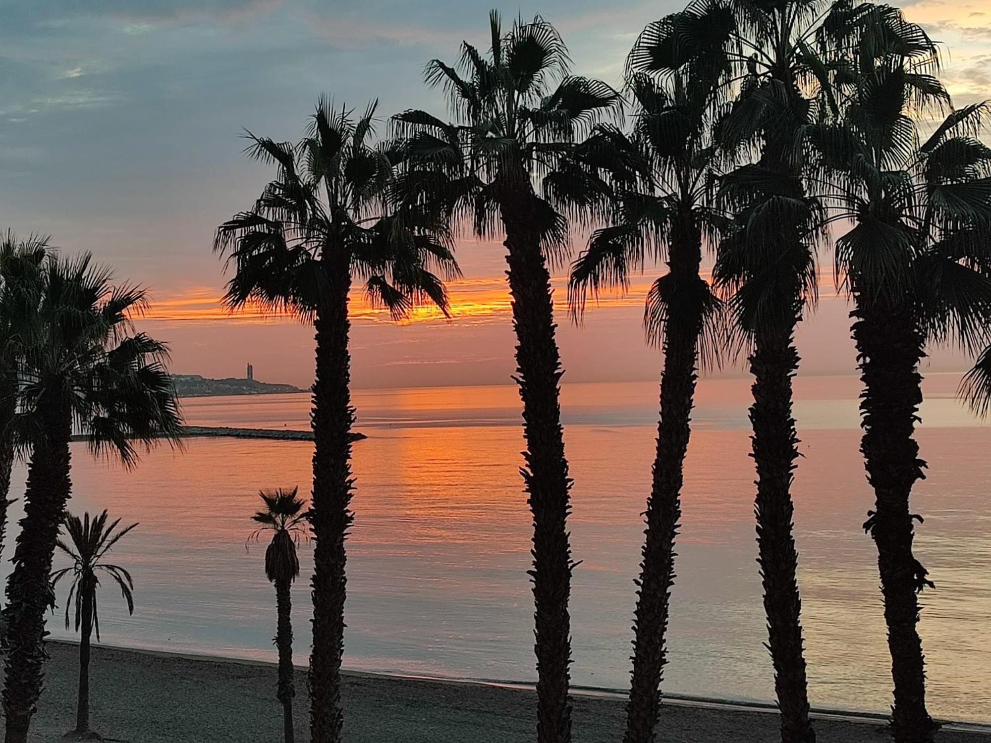 Apartamento A 2 Minutos De La Playa Malaga Bagian luar foto